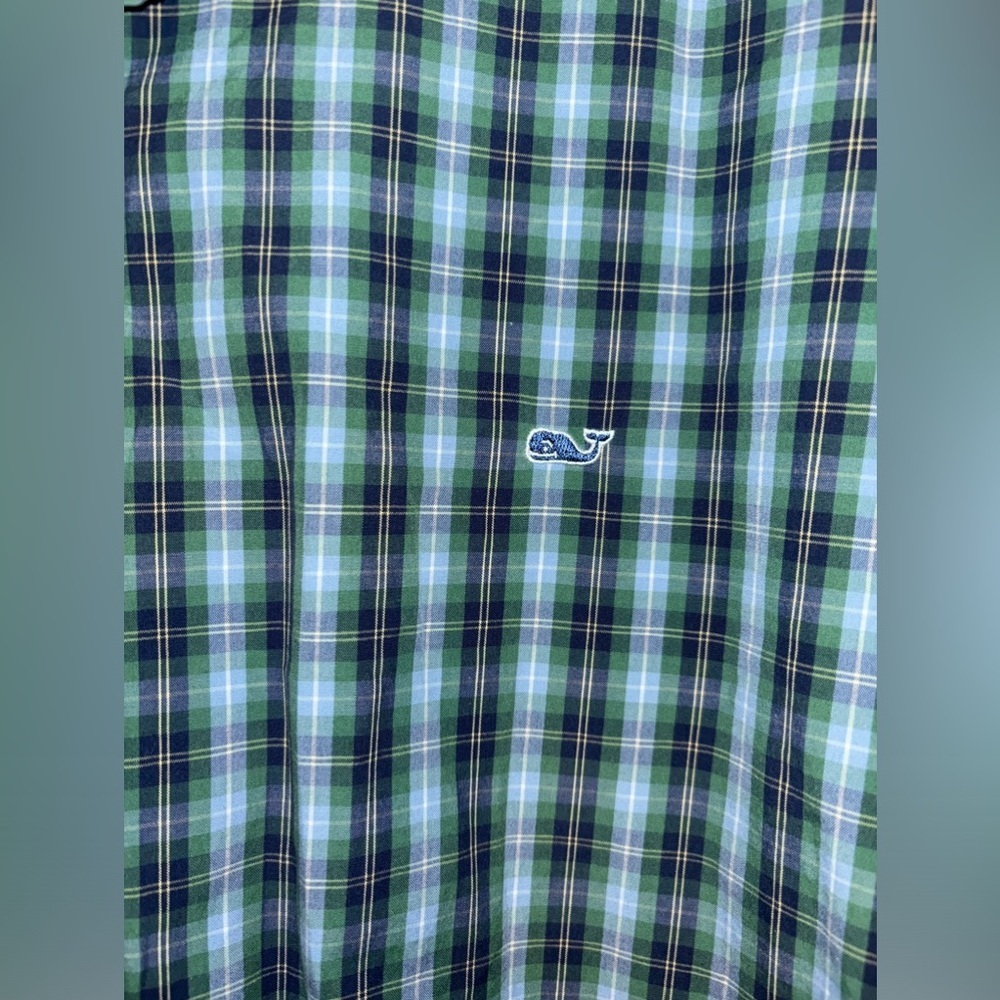 Vineyard Vines button down collegiate shirt - Picture 4 of 9